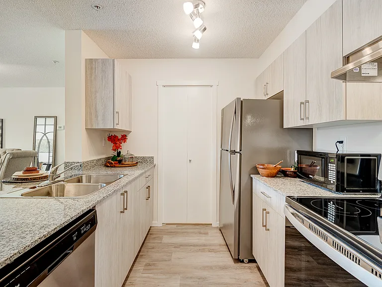120 Yorkville Park SW #1114 — Photo 120