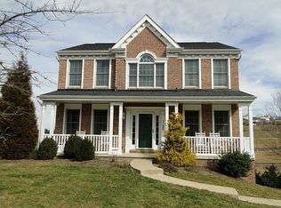 1120 Riggs Ct, Washington, PA 15301