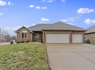 1395 W Evans St, Springfield, MO 65810