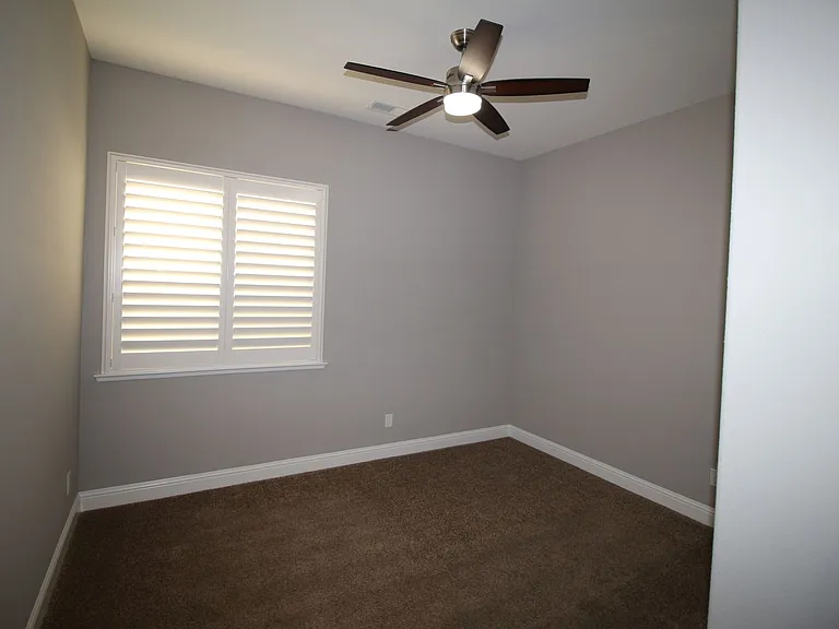 1829 E Bella Rosa Ave — Photo 19
