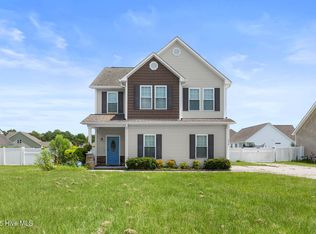414 Moss Springs Dr, Swansboro, NC 28584