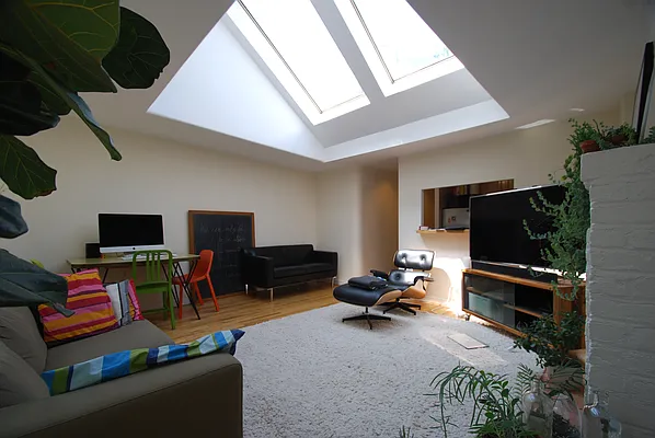 Rented by Buchbinder & Warren | media 9