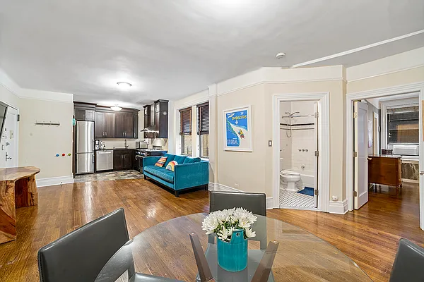 Sold by Fernando Branco Realty LLC | media 12