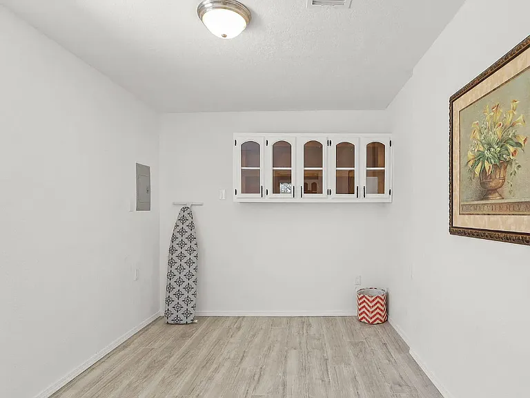 4924 Pikes Peak Dr — Photo 22