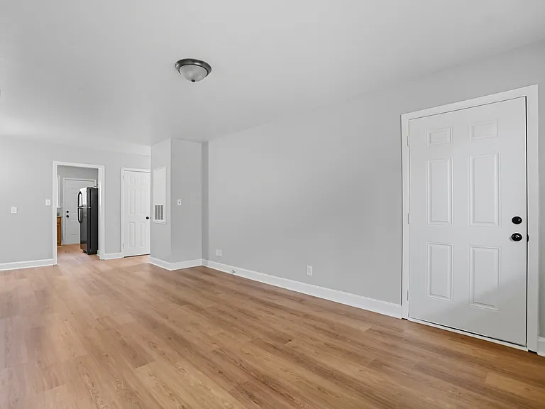 1300 Bailey St #1 — Photo 2