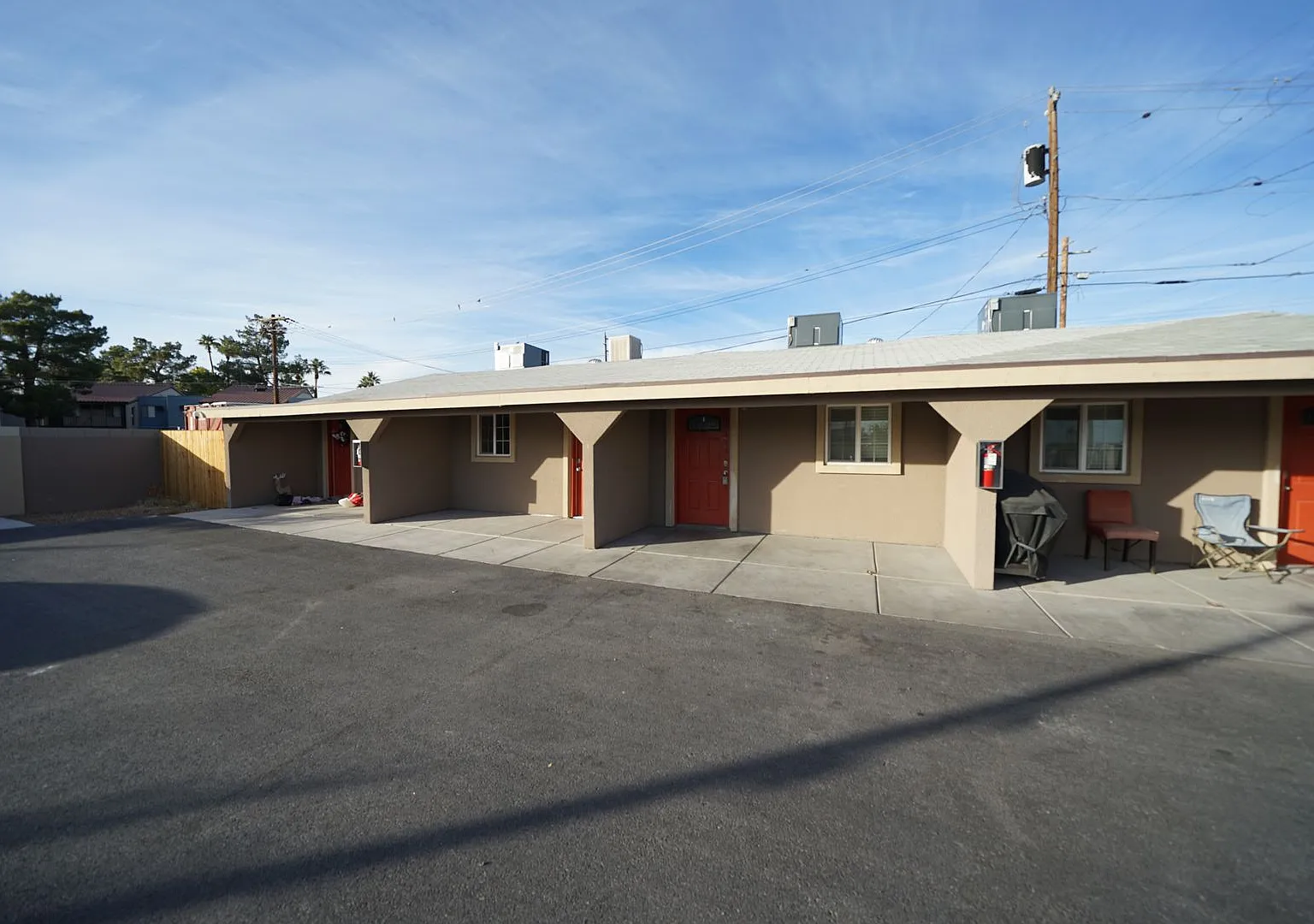 1175 S Mojave Rd — Photo 1