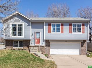 5501 S 190th Ter, Omaha, NE 68135