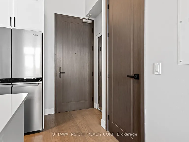 180 Kanata Ave #2E — Photo 13