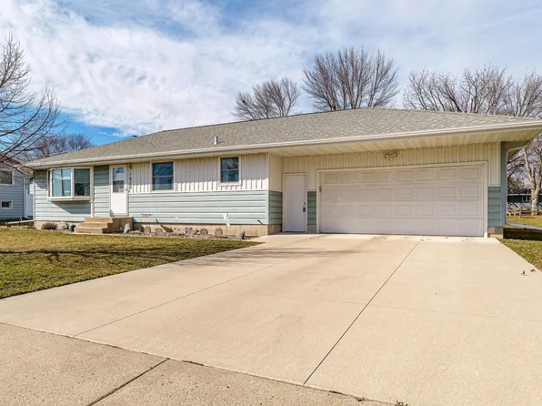 1903 14th St E, Glencoe, MN 55336