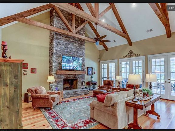 3rd image of 1030 Jones Chapel Dr