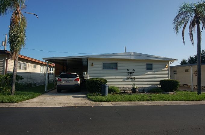 1st image of 115 Redwood Ln N
