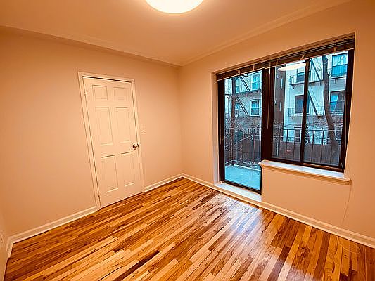 3rd image of 219 E 84th St #2K