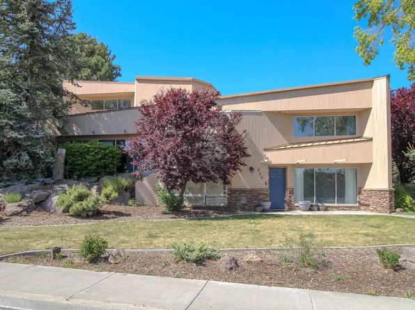 220 Englewood Dr, Richland, WA 99352