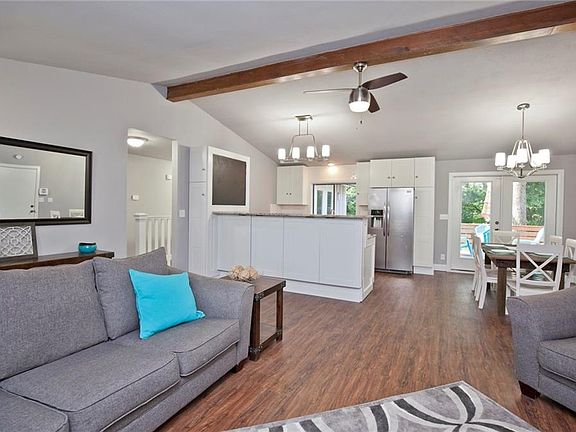 3rd image of 7 Lawson Ln