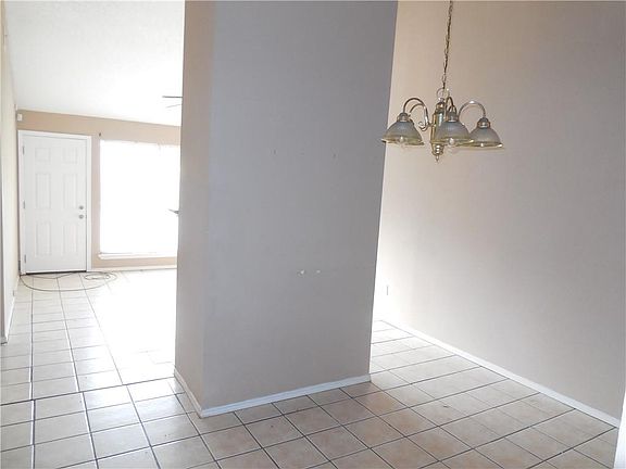 5th image of 2114 Snowbird Dr