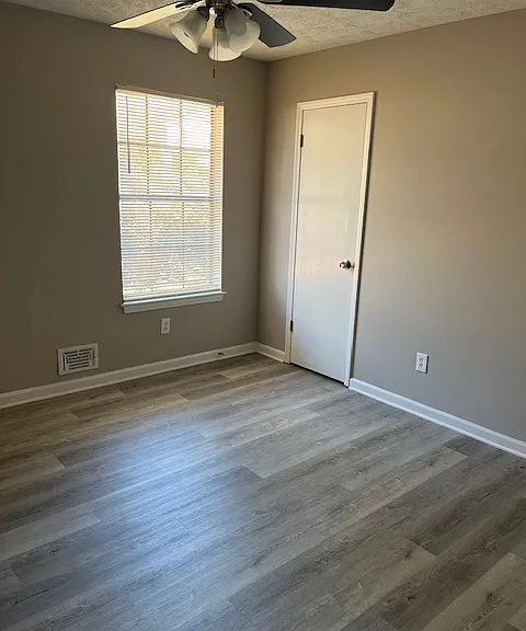 55 Carriage Cir — Photo 8