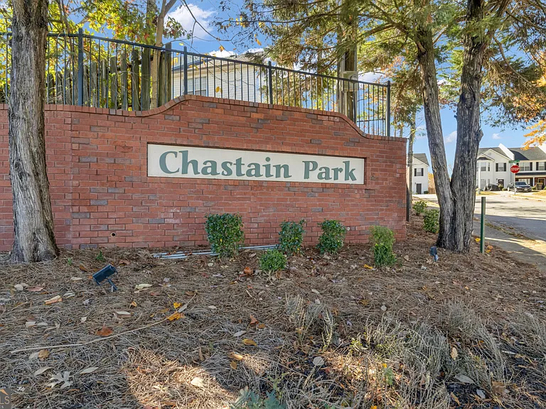 62 Chastain Cir — Photo 30