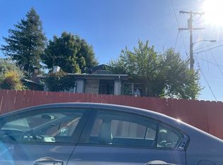 3255 School St, Oakland, CA