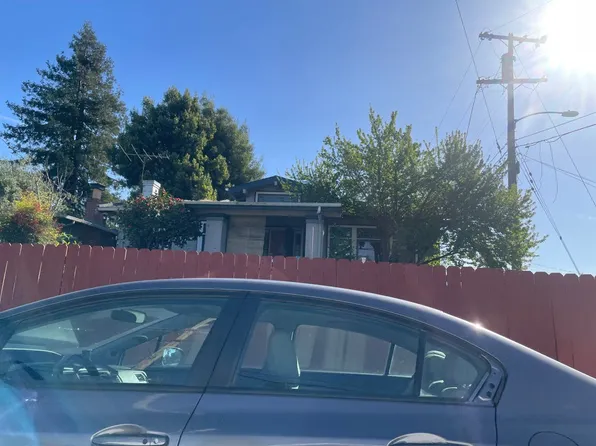 3255 School St, Oakland, CA 94602