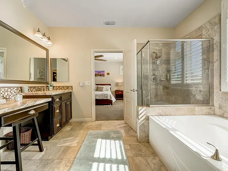 15840 Piazza Way — Photo 18