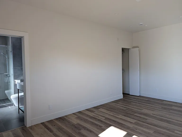 3636A Jefferson Ave #1 — Photo 4