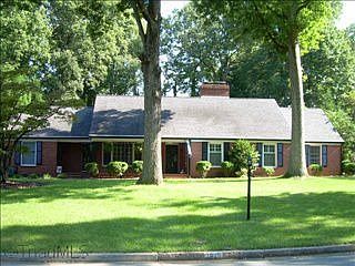 2nd image of 2813 Regency Dr
