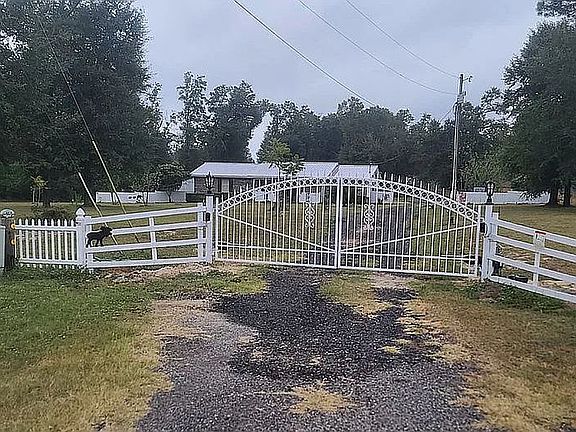 2nd image of 5671 Fort Rd