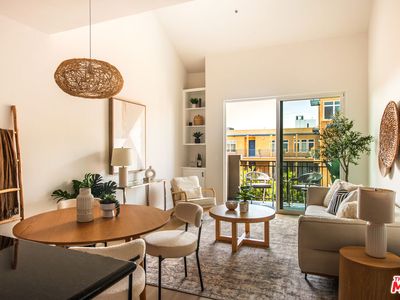 4060 Glencoe Ave APT 302, Marina Del Rey, CA, 90292
