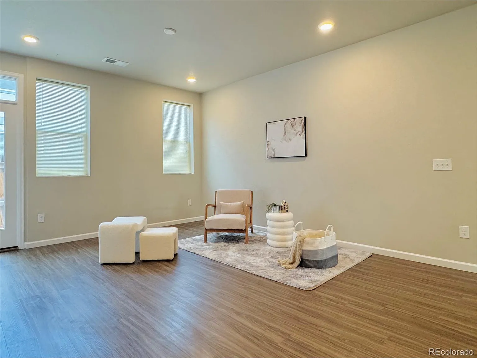 Oak Street Townhome — Photo 4