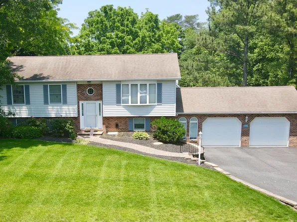 9 White Pine Cir, Elkton, MD 21921