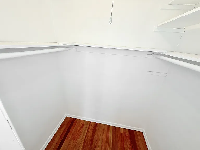 235 E California Blvd — Photo 44