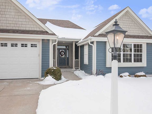 3rd image of 1298 Northview Dr