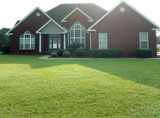 45 Hayden Ln, Jesup, GA 31545