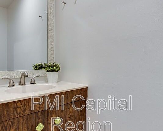 5th image of 5213 King Charles Way Unit 2-14