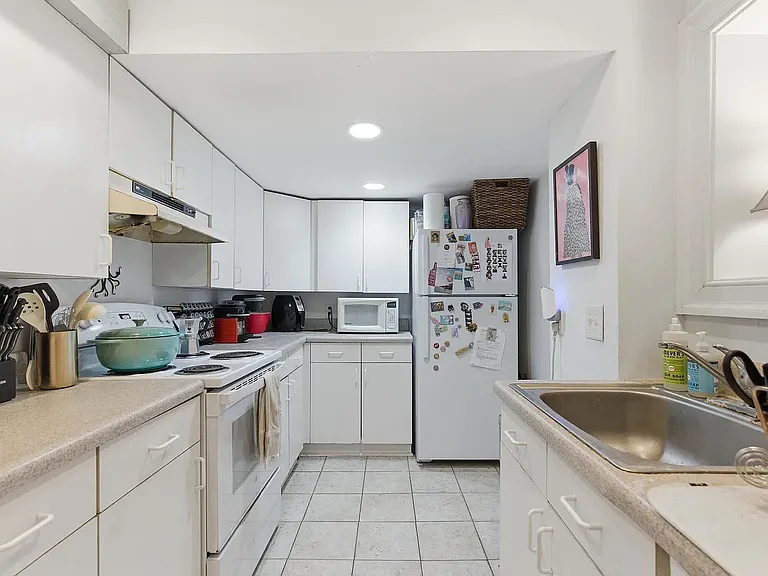 165 Rutledge Ave #E — Photo 11