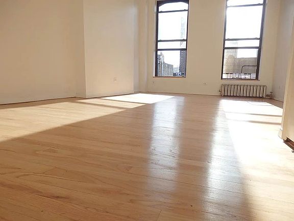 5th image of 415 W 47th St APT 5E