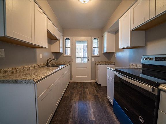 4th image of 13800 Shaker Blvd APT 406