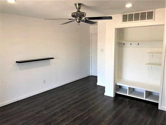 3rd image of 1840 Burton Dr APT 115