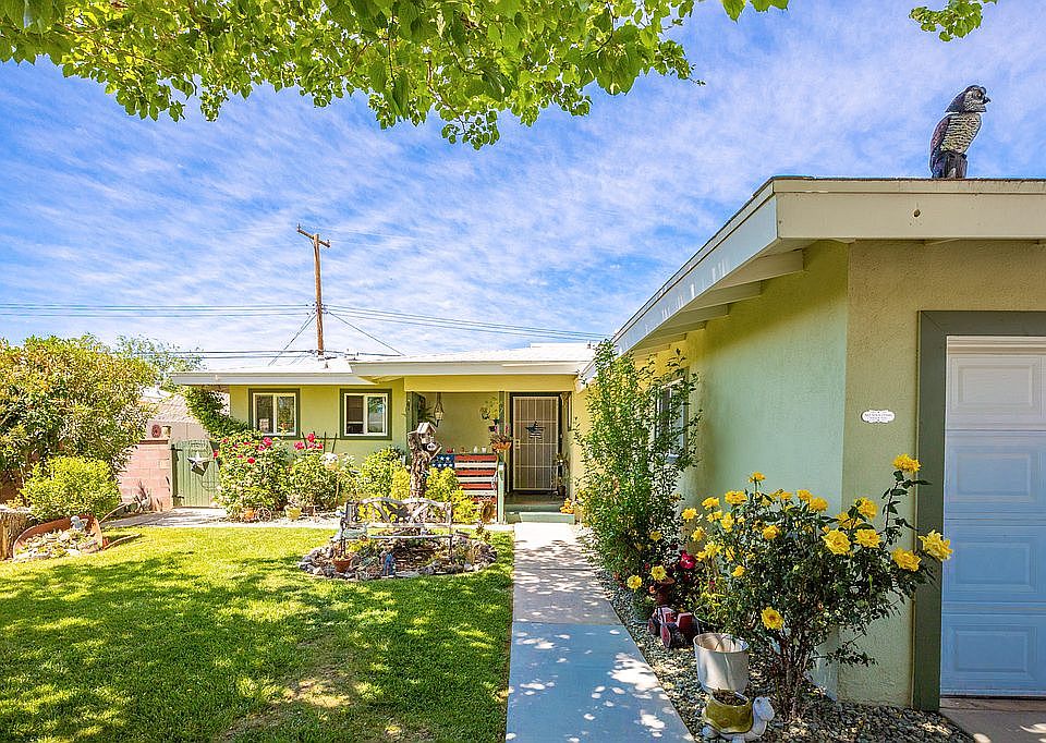 1st image of 45471 Leatherwood Ave