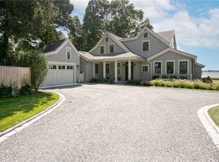 133 Ferry Rd, Bristol, RI 02809