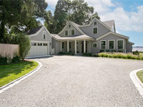 133 Ferry Rd, Bristol, RI 02809