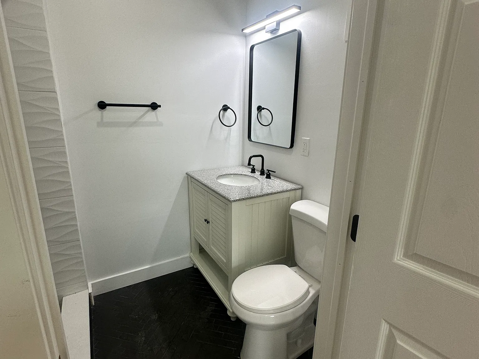 1209 NW 9th Ave — Photo 3