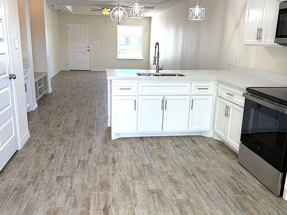 5th image of 680 Seminole Ln #B