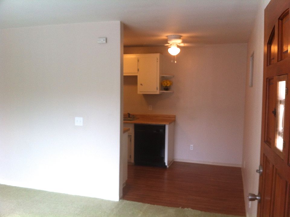 living room looking inot kitchen/ eating area
