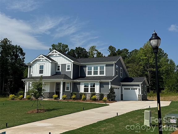2nd image of 2651 Mabel Ln