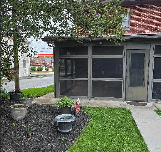 108 Abbottstown St — Photo 9