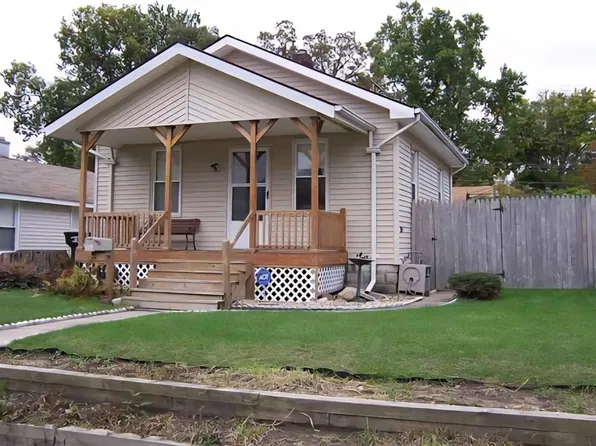 1710 E Calvert St, South Bend, IN 46613