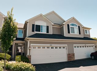 142 Durango Dr, Gilberts, IL 60136