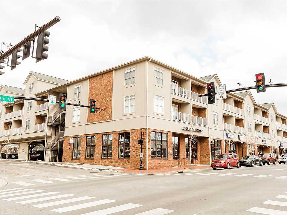 1st image of 401 S Main St Suite 303