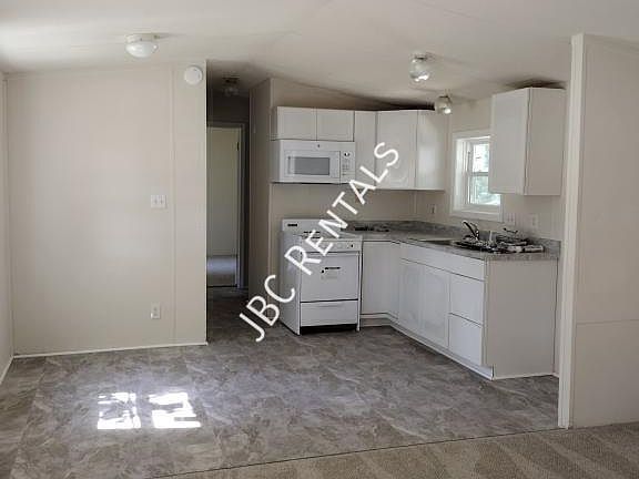 3rd image of 5015 Middle Rd Lot 5